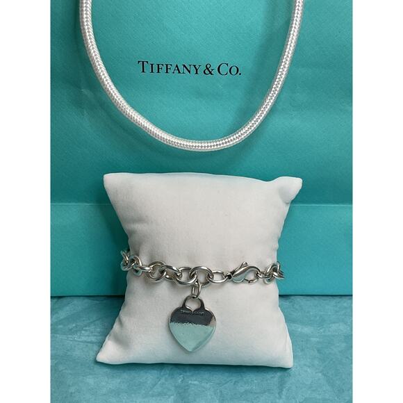 Authentic Tiffany & Co. “Return to Tiffany” Sterling Silver Bracelet - Picture 2 of 3